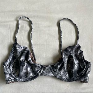 ACACIA Manhattan top in Night Palm